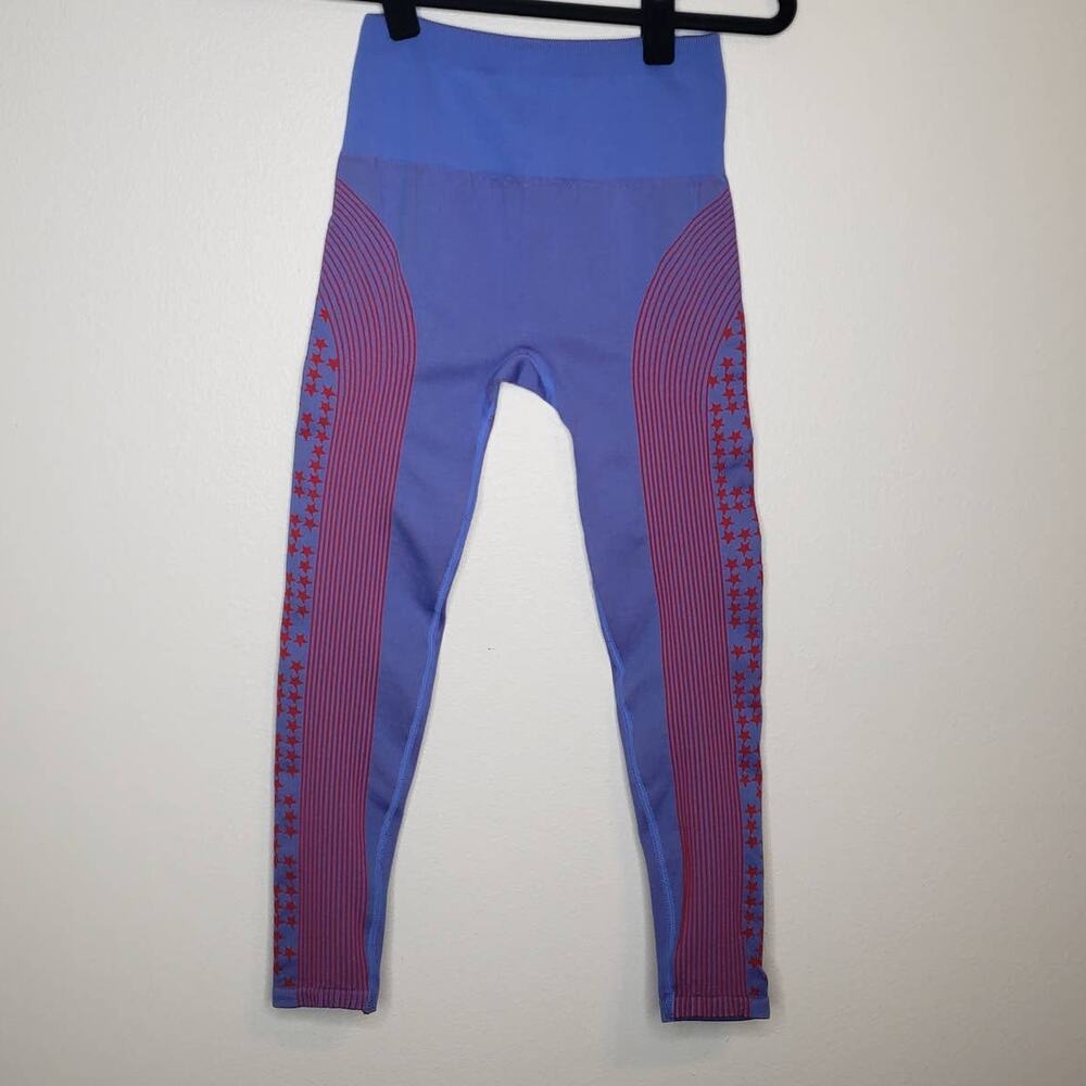 Fabletics| High-Waisted Seamless Star Capri